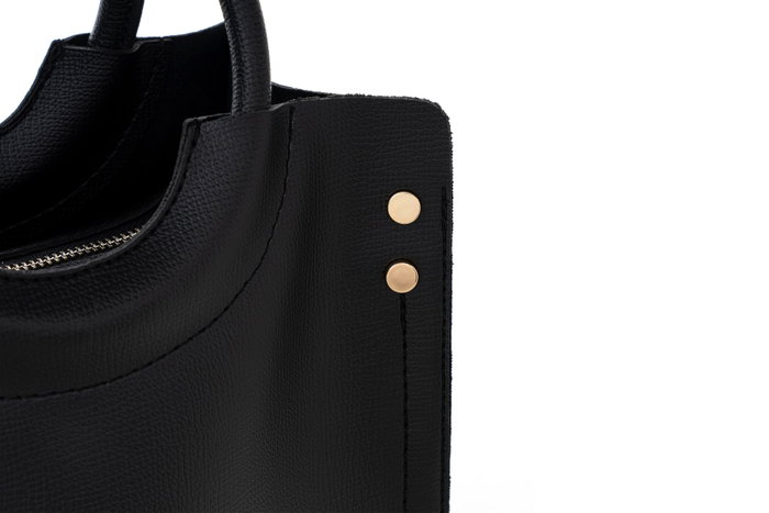 Vince Camuto Bolso Perugia - Black en 100% Cuero de Polivinilo para Mujer, Elegancia y Estilo